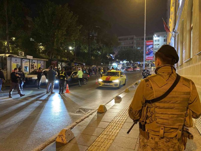 Kadıköy’de Helikopter Destekli Huzur İ̇stanbul Uygulaması