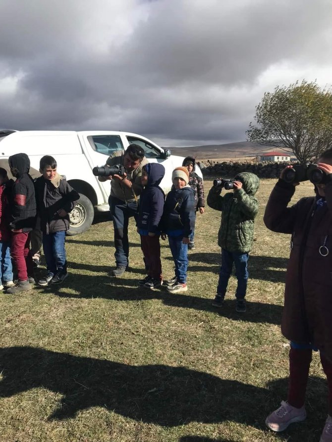 Kars’ta Öğrenciler Doğa Gözlemi Yaptı