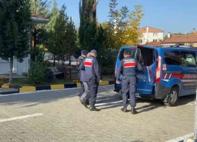 Aranan Şahısları Jasat Yakaladı