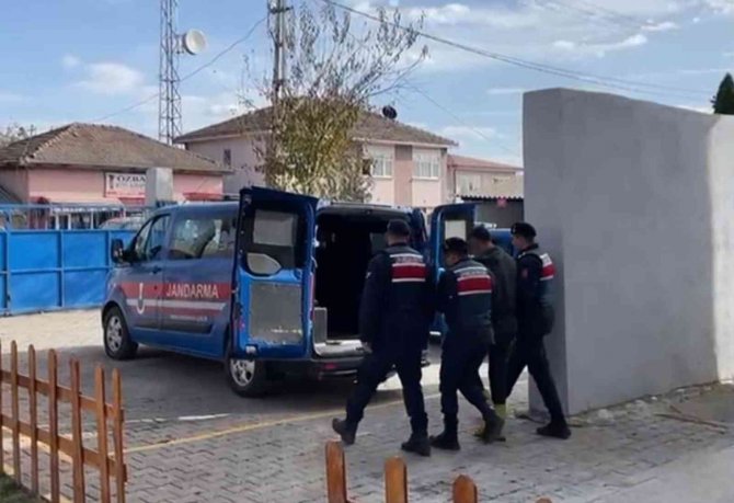 Aranan Şahısları Jasat Yakaladı