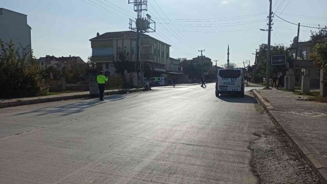 Pikabın Çarptığı Motosiklet Sürücüsü Yaralandı