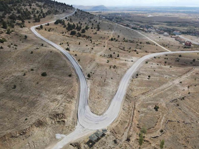 Konya Büyükşehir, Hüyük’e 40,2 Kilometre Daha Mahalle Yolu Kazandırdı