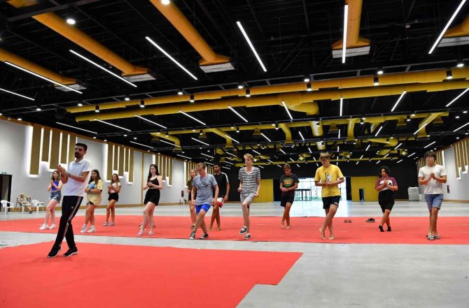 Halk Oyunları Topluluğu’nun Kayıtları Online Olarak Başladı