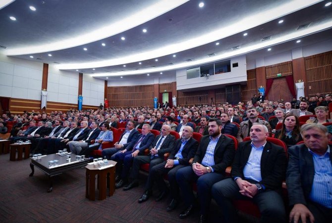 Pendik Belediye Başkanı Ahmet Cin, İ̇bb’nin 432 Konutu Hak Sahiplerine Vermemesi Üzerine Konuştu: “İ̇bb, Gecekondu Sahiplerine Dairelerini Tahsis Etmemekle Bir Suç İşliyor, Biz Bunun Peşindeyiz”