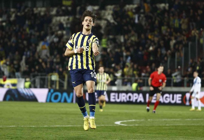Uefa Avrupa Ligi: Dinamo Kiev: 0 - Fenerbahçe: 2 (Maç Sonucu)