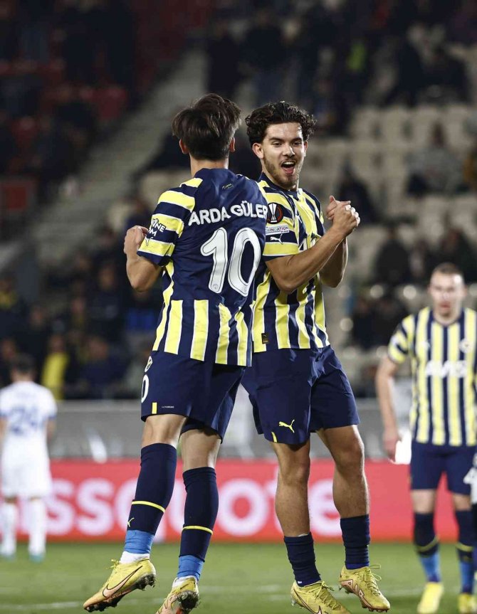 Uefa Avrupa Ligi: Dinamo Kiev: 0 - Fenerbahçe: 2 (İ̇lk Yarı)
