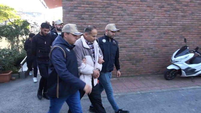 Yalova’da Deaş’ın Bomba Uzmanı Evindeki Patlayıcı Malzemelerle Yakalandı