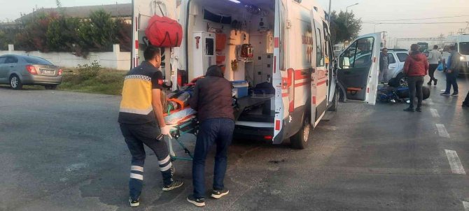 Otomobil İle Elektrikli Bisiklet Çarpıştı: 1 Yaralı