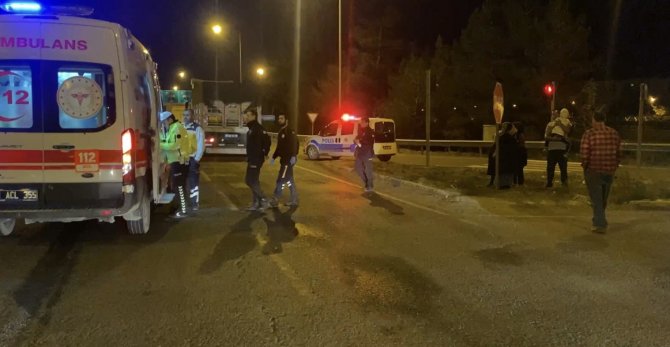 Adana’da Ehliyetsiz Sürücü Dehşet Saçtı: 3’ü Çocuk 5 Yaralı