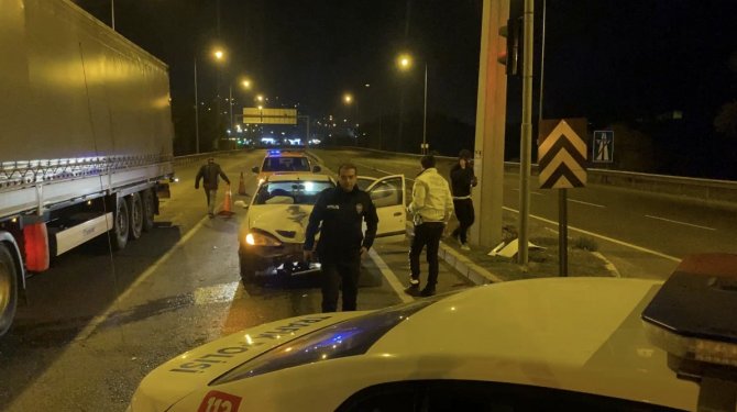 Adana’da Ehliyetsiz Sürücü Dehşet Saçtı: 3’ü Çocuk 5 Yaralı