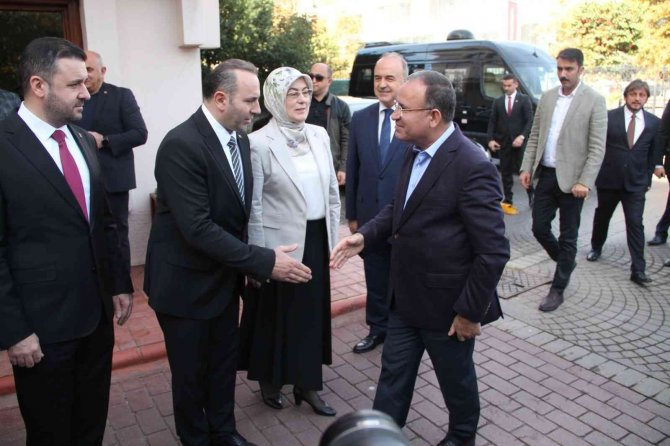 Adalet Bakanı Bozdağ’dan Tbmm’ye Çağrı: “Lütfen Bu Milletvekillerini Yargıya Teslim Edelim”