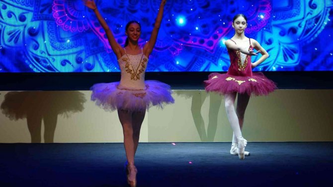 Korkut Ata Türk Dünyası Film Festivali Ödülleri Sahiplerini Buldu