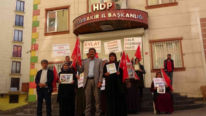 Aileler Çağrıda Bulunuyor Evlat Nöbetine Yeni Aileler Katılmaya Devam Ediyor
