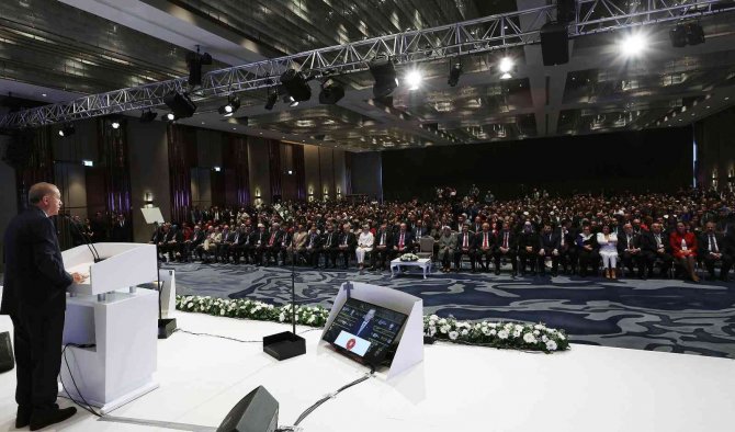 Cumhurbaşkanı Erdoğan: “Diplomaside Uyguladığımız Dengeli, Tarafsız, Barışçıl Politikalarla Krizlerin Çözümünde Anahtar Rol Üstleniyoruz”