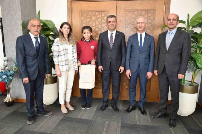 Serinhisarlı Öğrenciler Leblebi Projesiyle Türkiye 1.’si Oldu