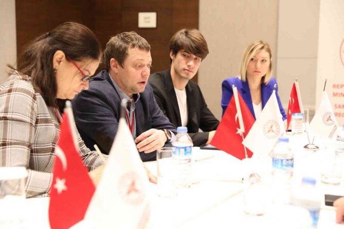 Yurt Dışından 100’e Yakın Sağlık Yatırımcısı Samsun’da