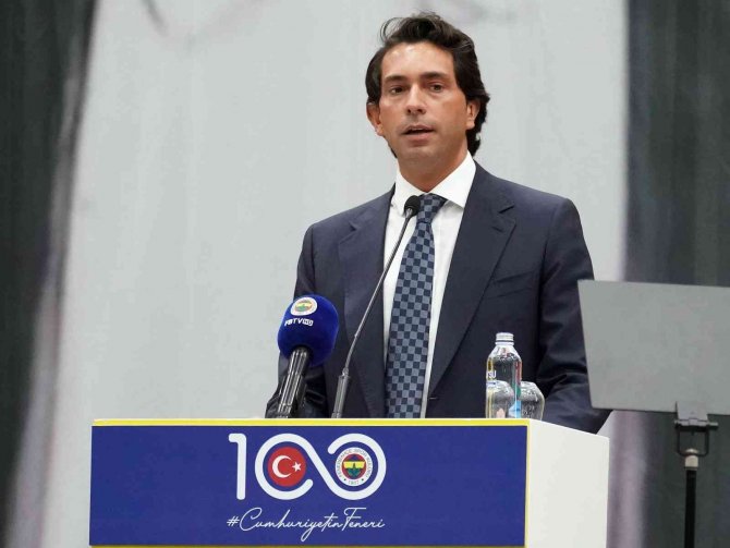 Burak Kızılhan: “Futbol Takımımız Camiamızı Çok Mutlu Eden Bir Performans Gösterdi”