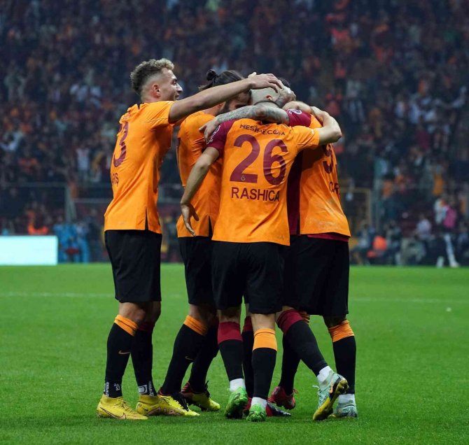 Galatasaray Evinde Beşiktaş’a 6 Maçtır Yenilmiyor