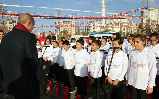 Gaziantep’te Erdoğan’a "Başlasın Türkiye Yüzyılı" Sürprizi