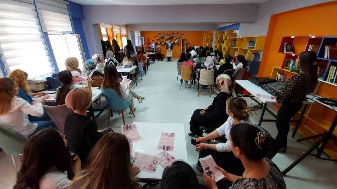 Hakkari’de Kadınlara Kades Anlatıldı