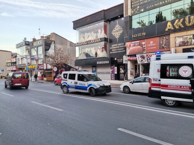 Aracının İçinde Uyuyakalan Şahıs, Ekipleri Harekete Geçirdi
