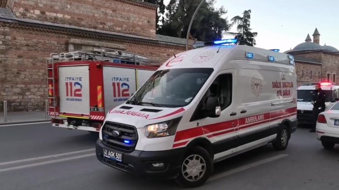 Aracının İçinde Uyuyakalan Şahıs, Ekipleri Harekete Geçirdi