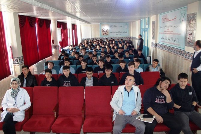 Kütahya’da Öğrencilere Sağlıklı Yaşam Ve Ergenlik Eğitimi Verildi