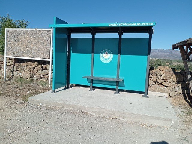 Demirci’nin 12 Kırsal Mahallesine Durak Montajı Yapıldı