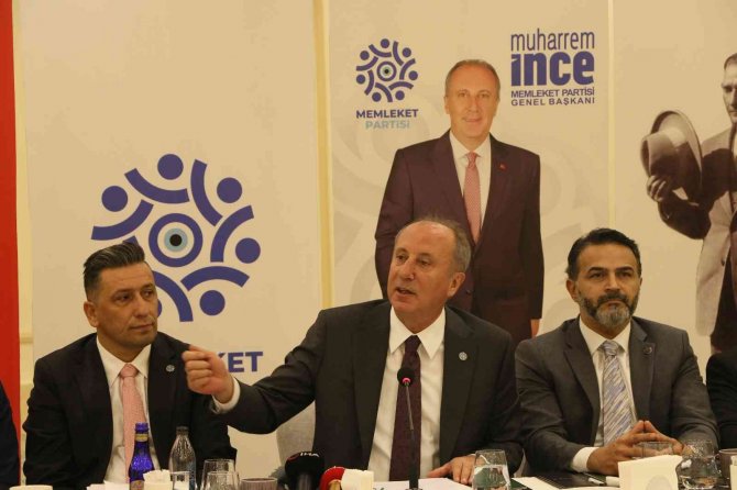 Muharrem İ̇nce: "Chp’de Demokrasi Olsaydı Ben Partiden Ayrılmazdım"