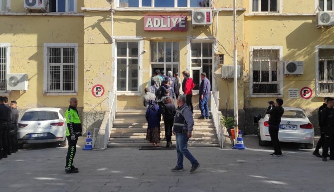Silahlı Yaralama Olayıyla İlgili 15 Kişi Adliyeye Sevk Edildi