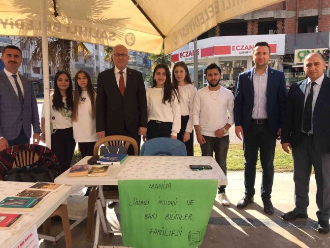 Salihli’de Kitap Toplama Kampanyası