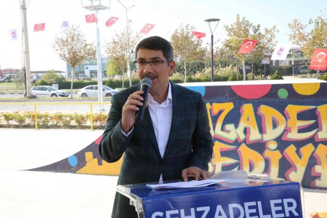 Başkan Çelik Gençler İçin Yapılan Parkı Gençlerle Birlikte Açtı