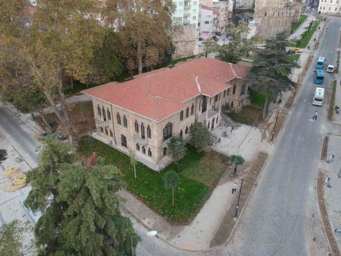 Sinop’taki Tarihi Bina ‘Millet Kıraathanesi’ Olacak