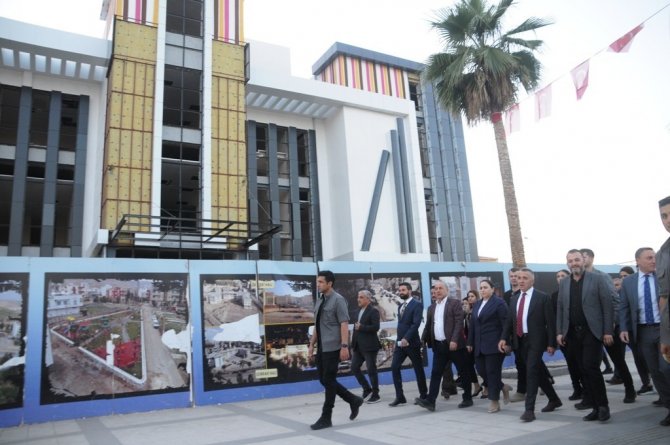 Şırnak Valisi Bilgin, Gençlik Merkezinde Öğrencilerle Bir Araya Geldi