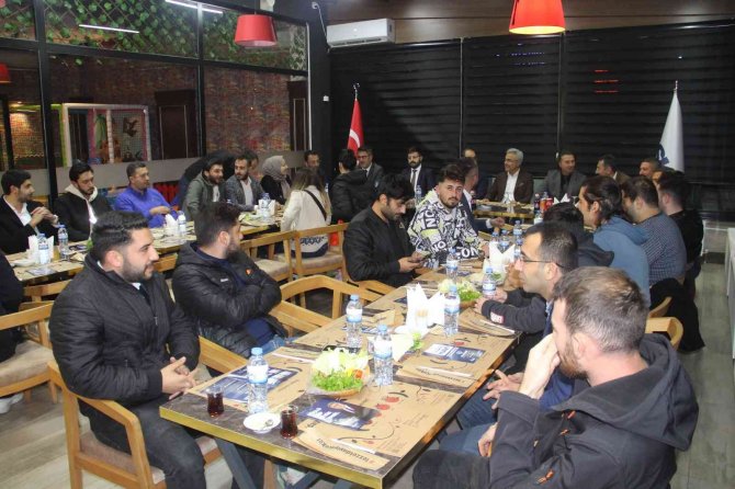 Stso Başkan Adayı Özdemir: “Koltuklar Gelip Geçici”