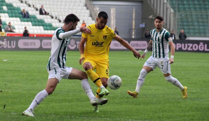 Spor Toto Süper Lig: Giresunspor: 1 - İ̇stanbulspor: 1 (İ̇lk Yarı)