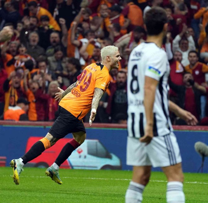Spor Toto Süper Lig: Galatasaray: 1 - Beşiktaş: 1 (İ̇lk Yarı)