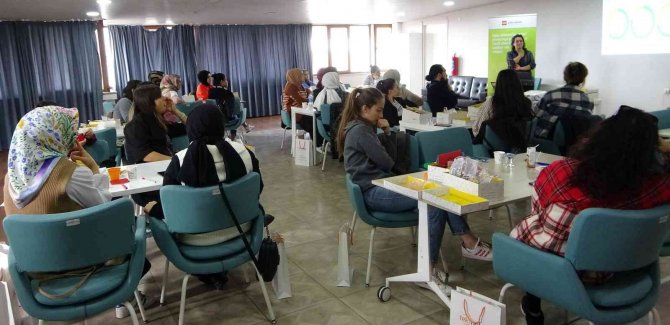 Van’da Öğretmenlere Lego Ve Steam Eğitimi