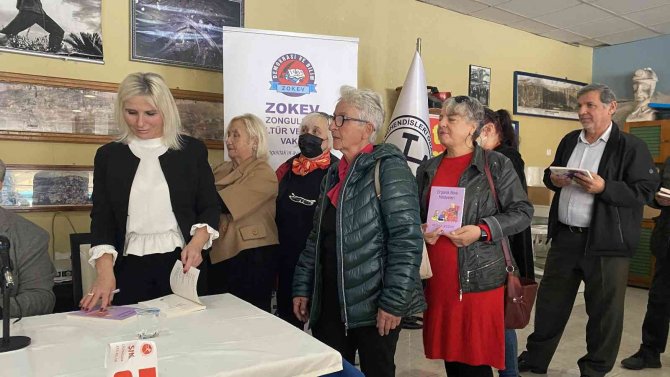 İ̇ki Çocuk Annesinin Büyük Başarısı: İ̇ki Kitabını Hayranlarıyla Buluşturdu