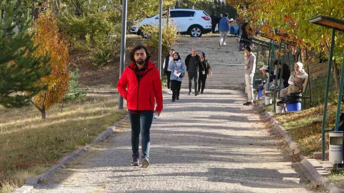 Kartları Karıştırması 2 Yılına Mal Oldu