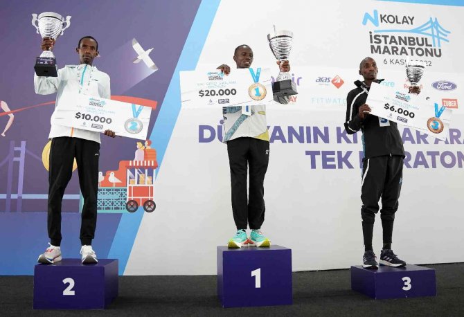 44. İ̇stanbul Maratonu’nda Kazananlar Ödüllerini Aldı