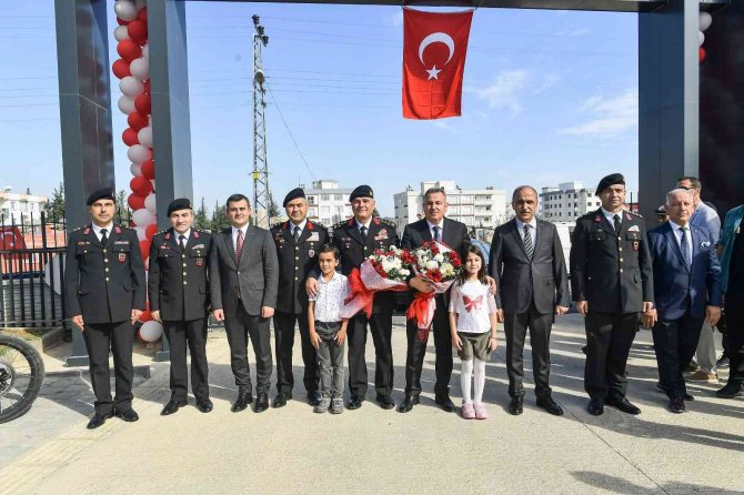 Karaisalı İ̇lçe Jandarma Komutanlığı Yeni Hizmet Binası Açıldı