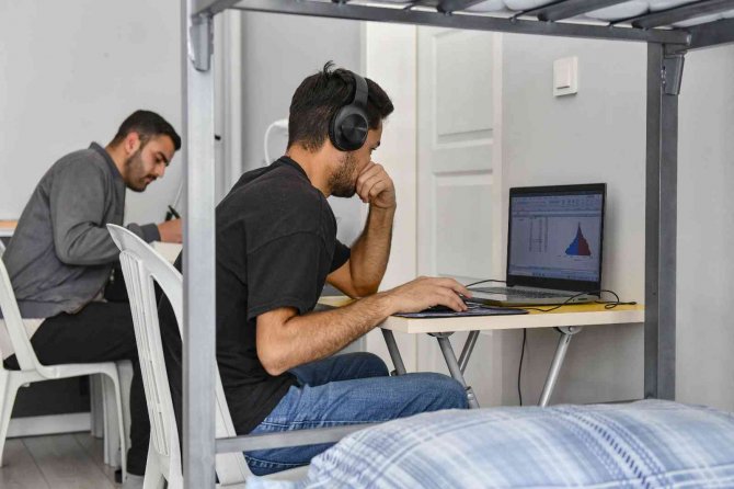 Ankara Büyükşehir Belediyesi Üniversite Öğrencilerini Ağırlamaya Devam Ediyor