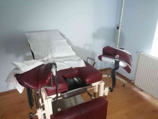 Bağcılar’da Kaçak Muayenehaneye Baskın: Emekli Doktor Gözaltına Alındı