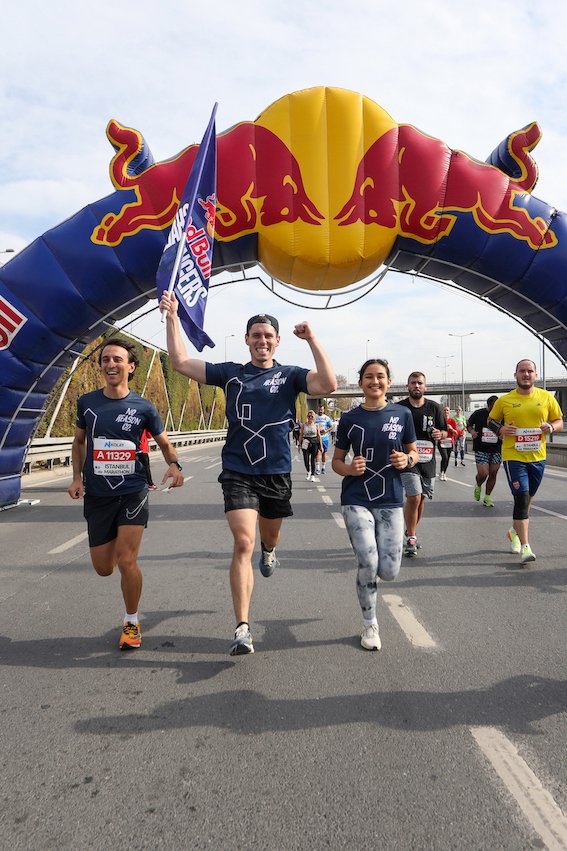 Red Bull Challengers, İ̇stanbul Maratonu’nda Koştu