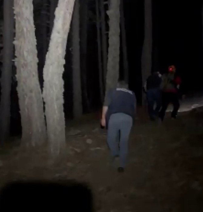 Bursa’da Biri Eğitmen İki Paraşütçü Kayalıklarda Mahsur Kaldı