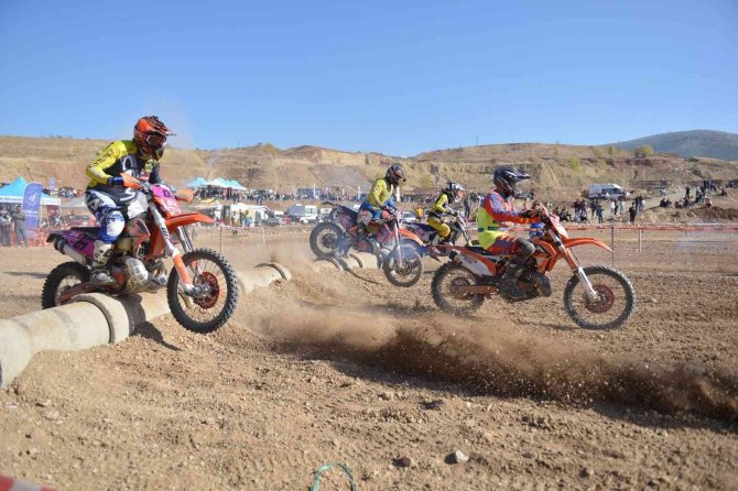 Çorum’da Nefesleri Kesen Festival