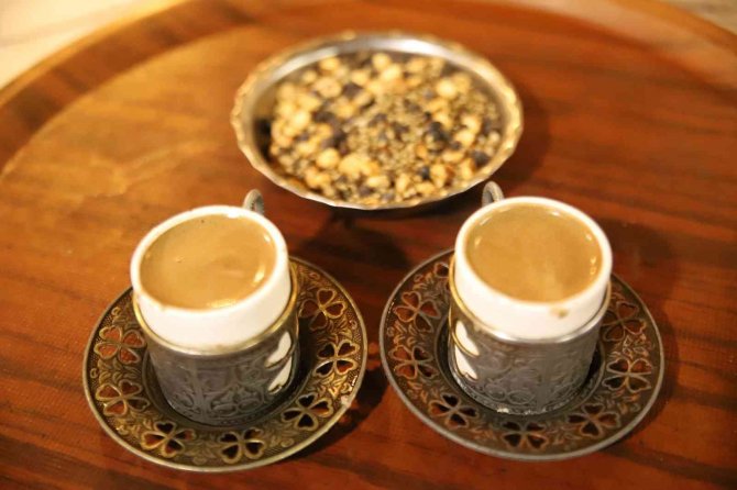 Soğuk Havaların Şifa Deposu: Menengiç Kahvesi