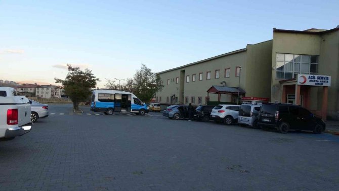 5. Kattan Düşen 16 Yaşındaki Kız Ağır Yaralandı