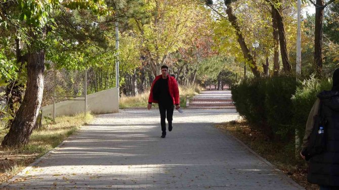 Kartları Karıştırması 2 Yılına Mal Oldu